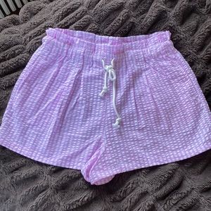 HIGH WAIST perfect paper bag shorts, Pink checkered size Large, true to size!!